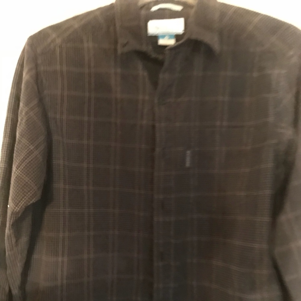 Men causal button front shirt